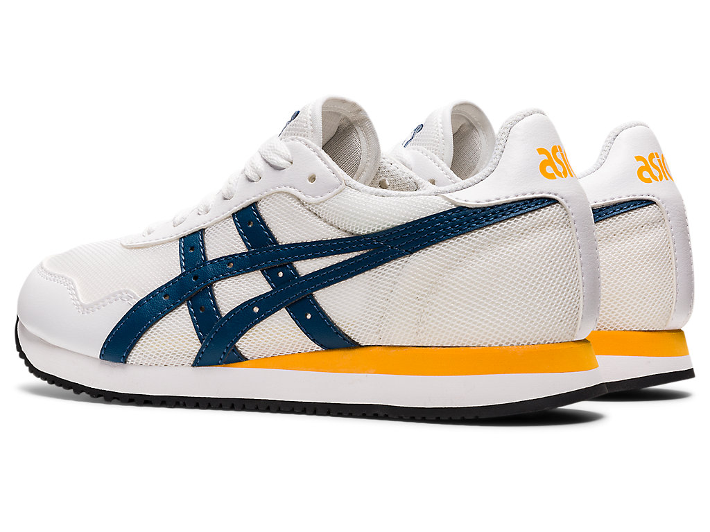 Kids' Asics Tiger Runner Grade School Sneakers White / Light Indigo | 5284-HLSGR