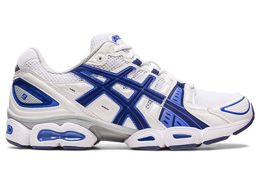 Men\'s Asics Gel-Nimbus 9 Sneakers White / Indigo Blue | 9036-SOMBL