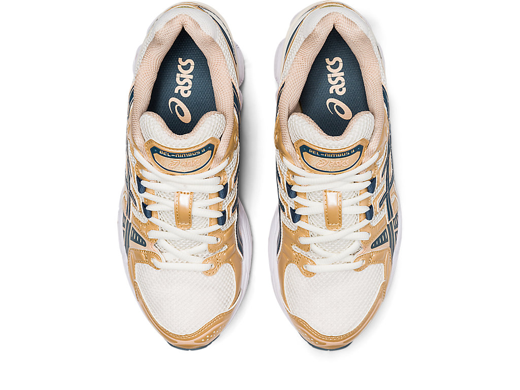 Women's Asics Gel-Nimbus 9 Sneakers Cream | 2061-FXUMD