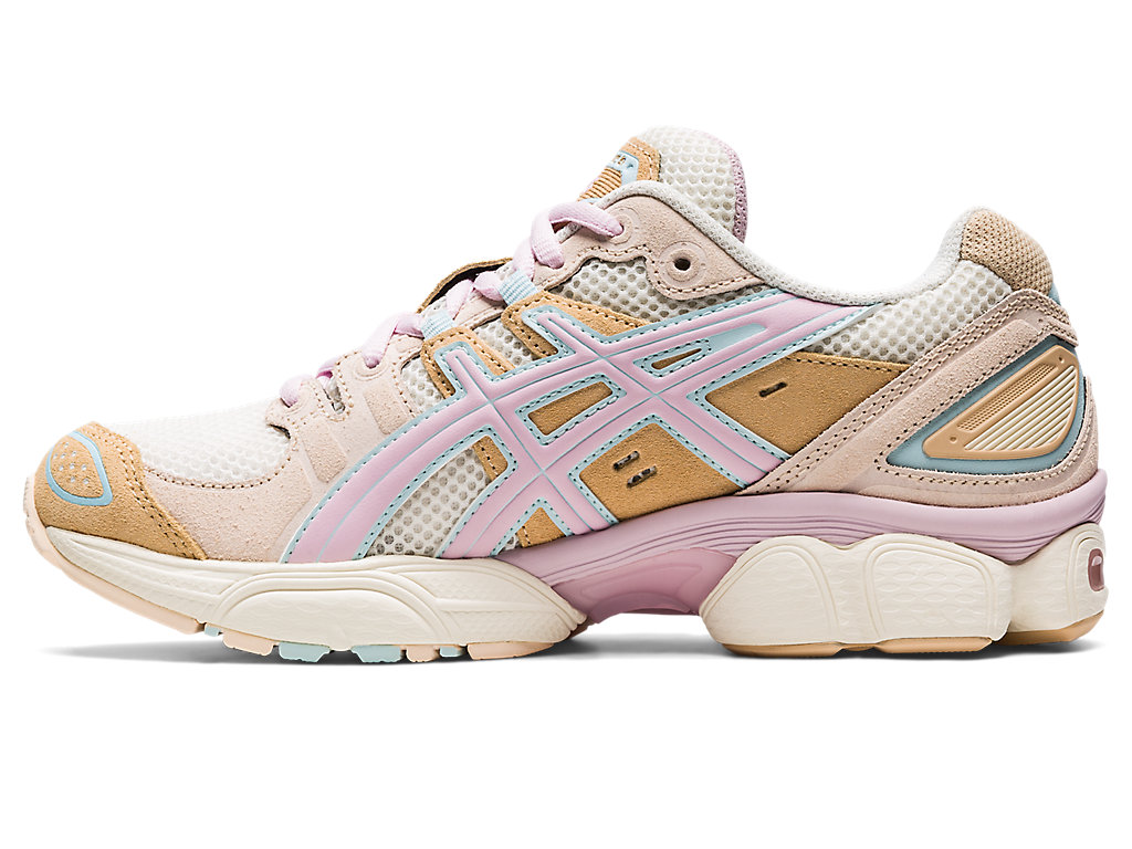 Women's Asics Gel-Nimbus 9 Sneakers Cream / Rose | 2580-RHGXT