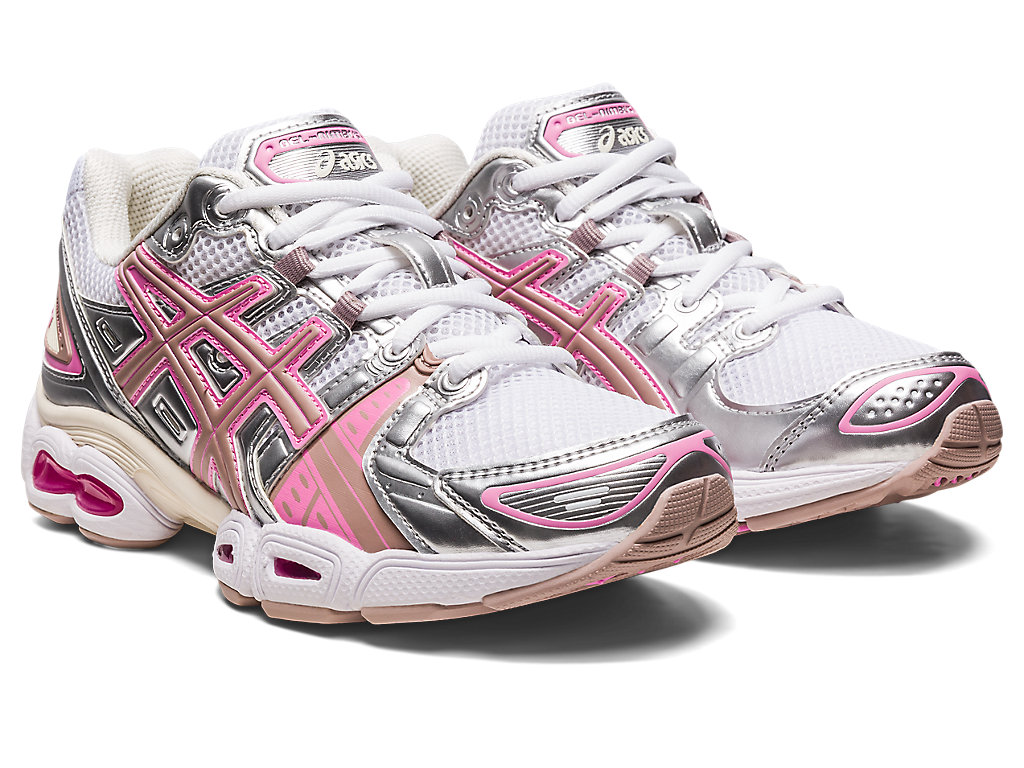 Women's Asics Gel-Nimbus 9 Sneakers White / Silver | 0935-DNVCJ