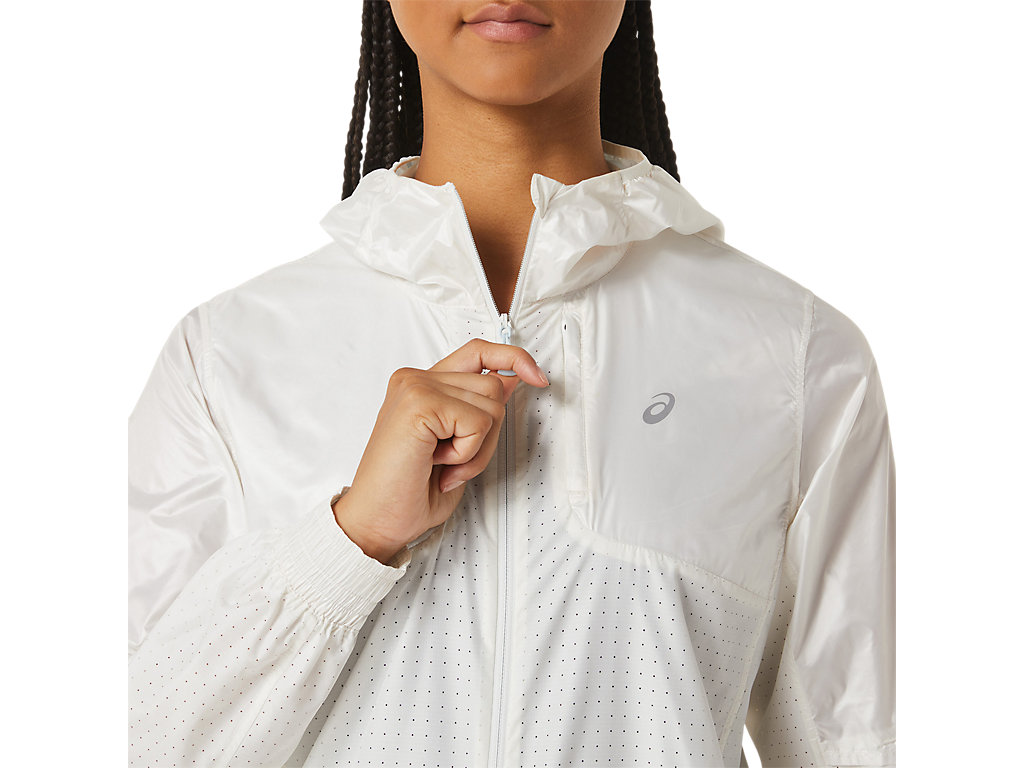 Women's Asics Nagino Run Jackets Cream | 7392-MWITE